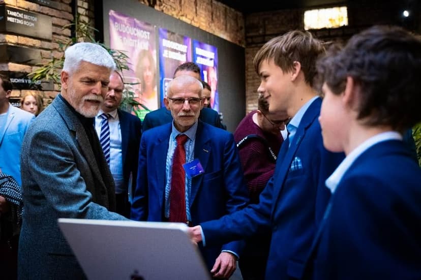 Project presentation to the President
